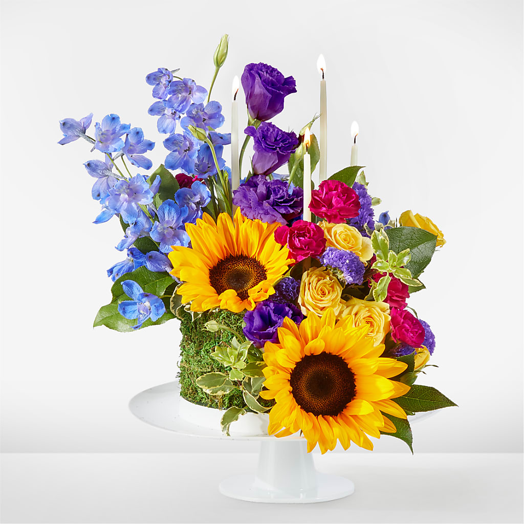 Star of the Day Floral Cake – Floral Delights Etc, Daleville AL