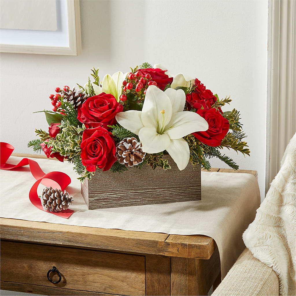 Snowy Wonderland Bouquet –  Floral Delights Etc, Daleville AL