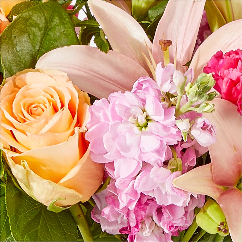 Bisous Bouquet –  Floral Delights Etc, Daleville AL